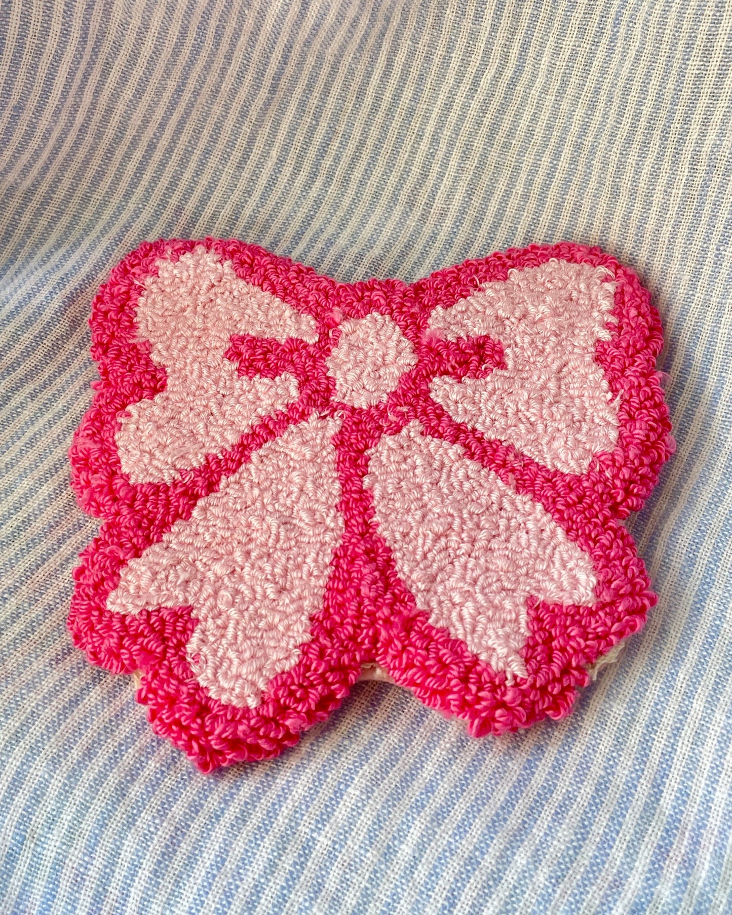 Medium pink bow mug coaster