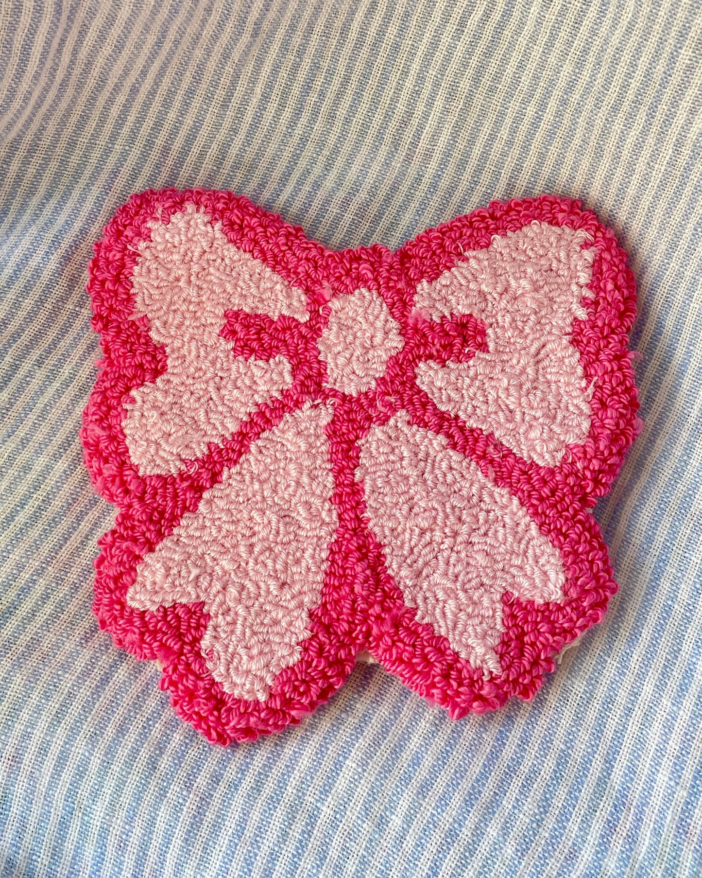 Medium pink bow mug coaster