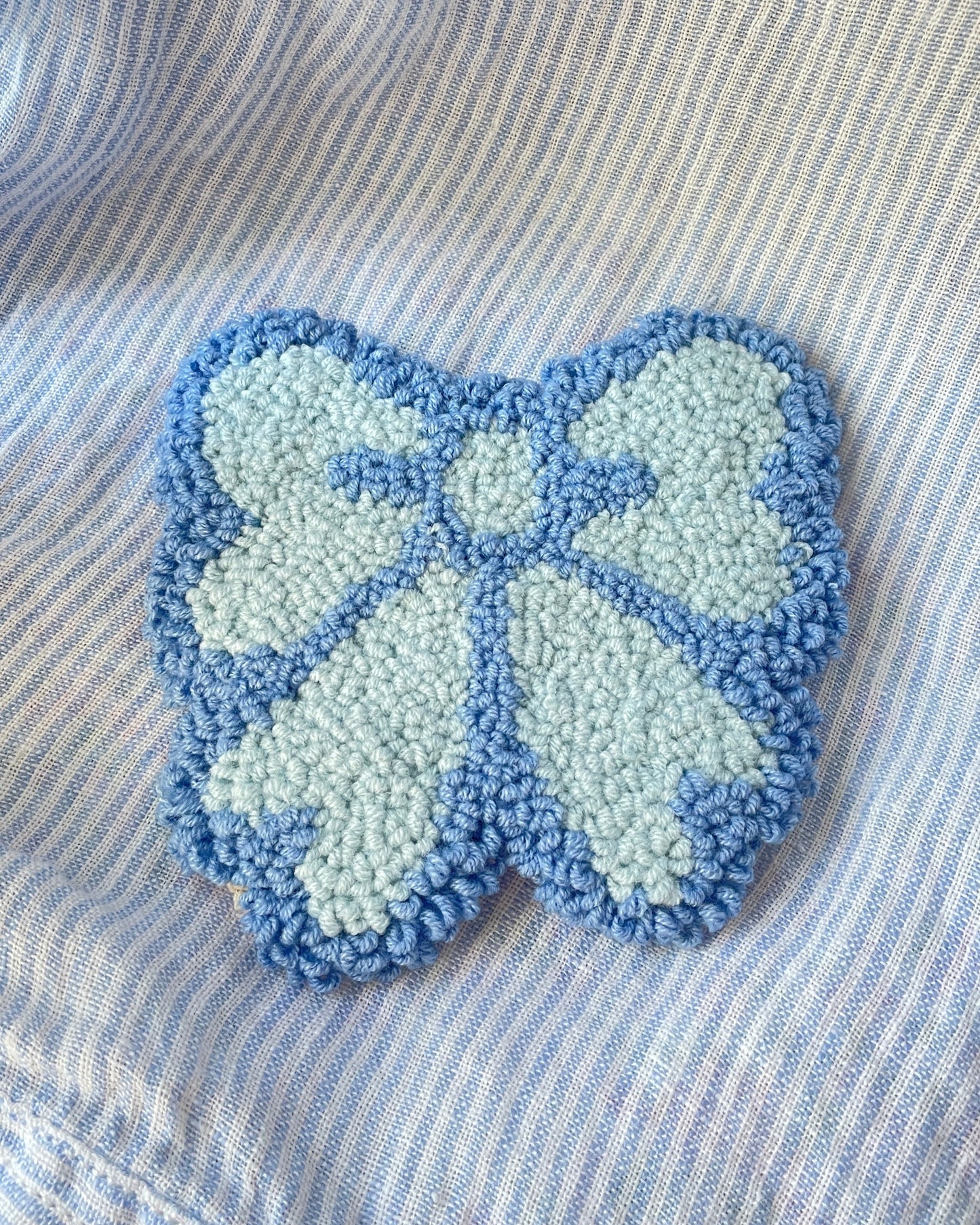 Blue bow mug coaster