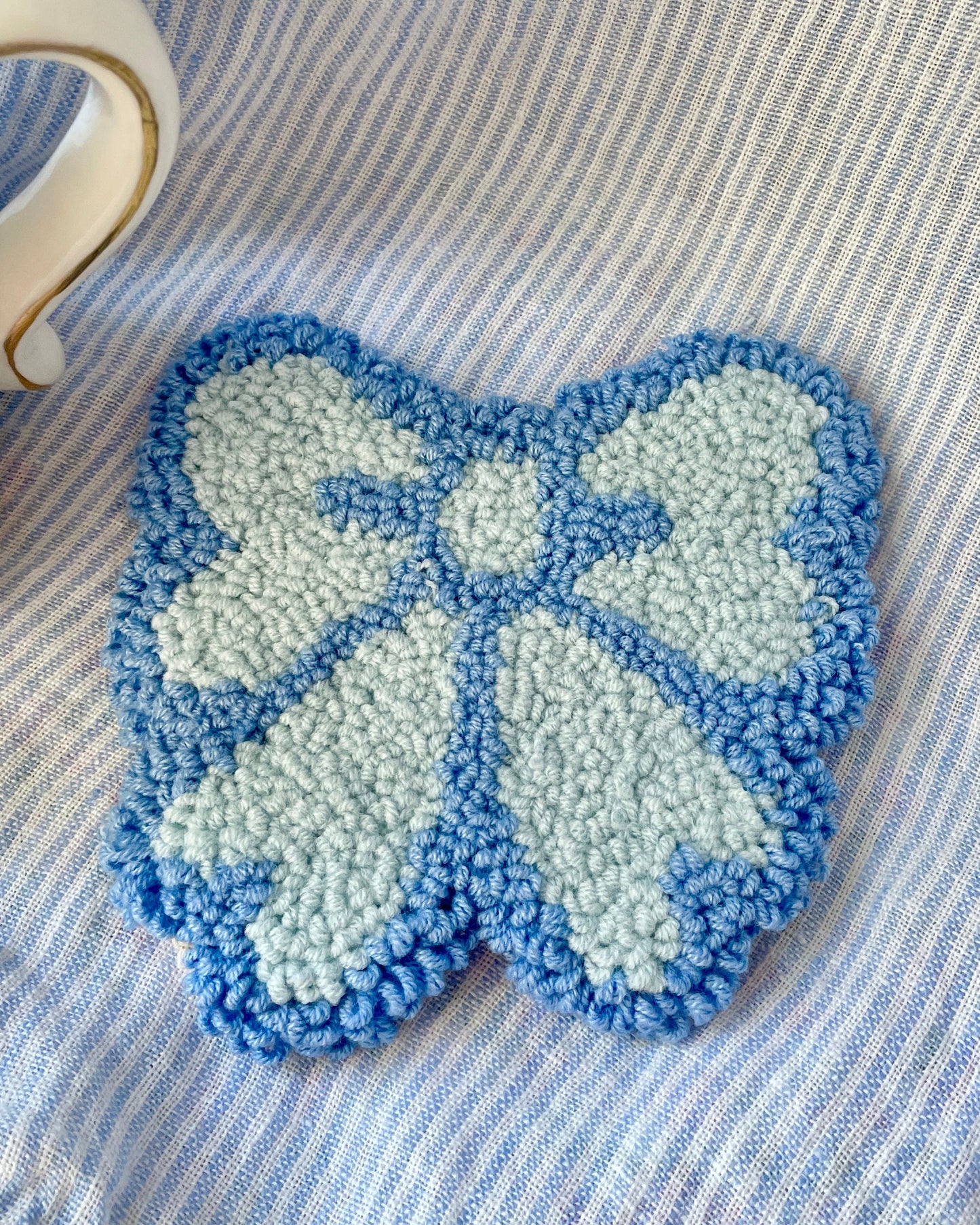 Blue bow mug coaster